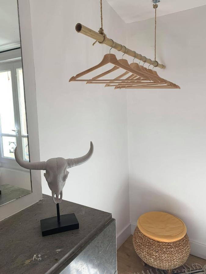Magnifique Appartement Beziers Centre Historique Avec Parking Exteriör bild